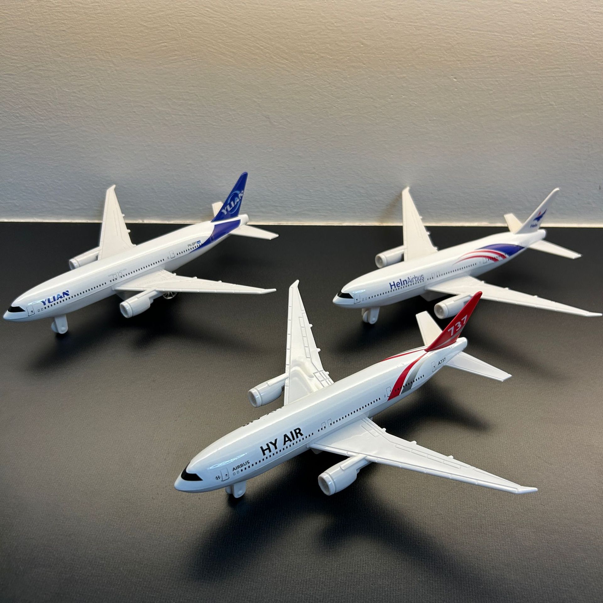 Miniatur-Flugzeugmodell Kinder – Model Airplane Plastic Bewertung und Preis